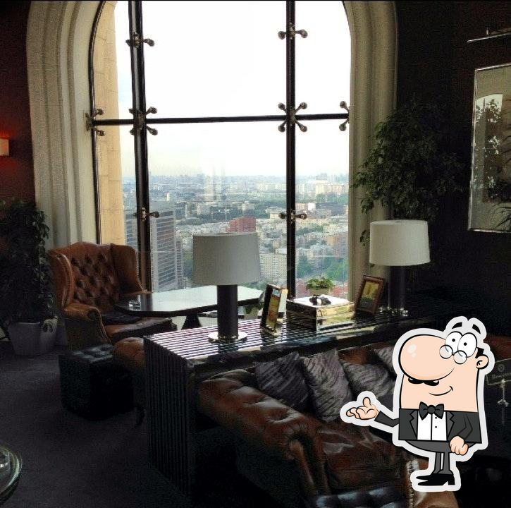 Интерьер "Мерседес Бар".