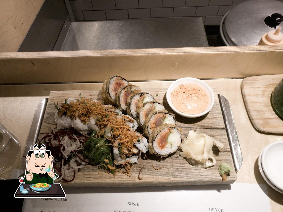 Блюда в "Tokyo Diner"
