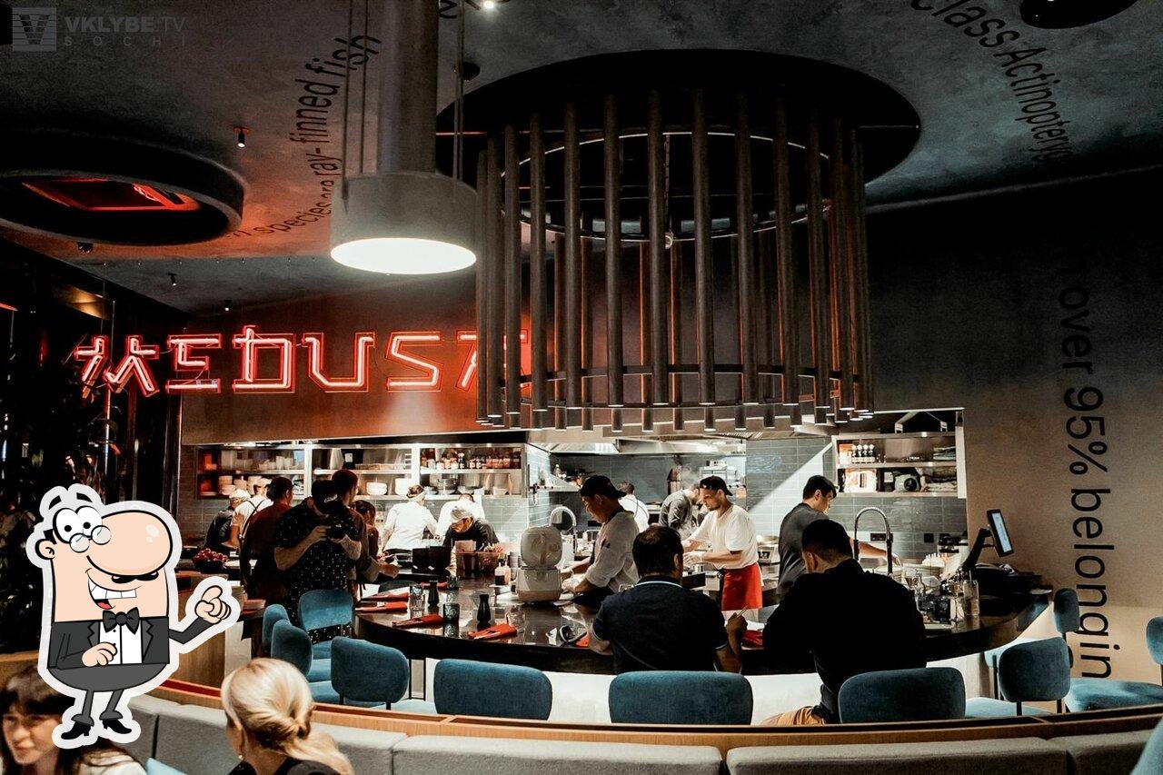 Забронируйте столик в "Medusa".