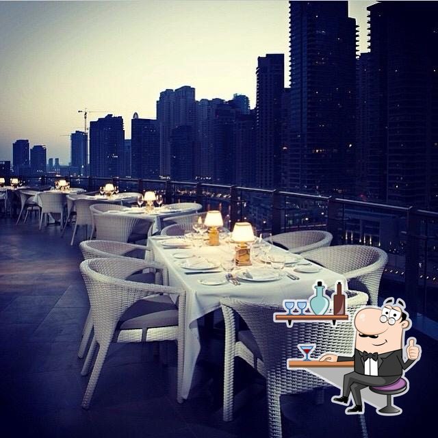 Забронируйте столик в "Atelier M Restaurant".