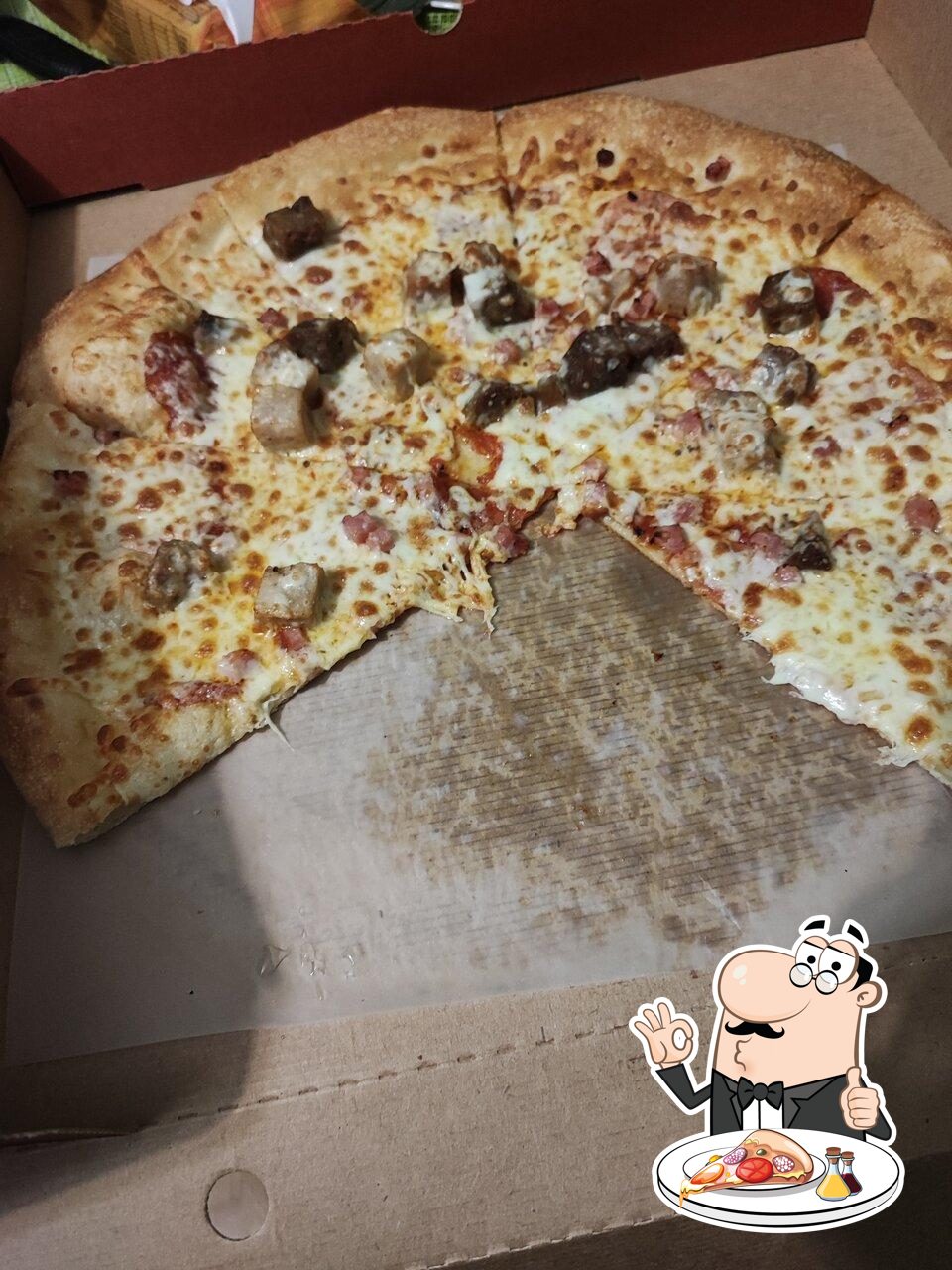 Попробуйте пиццу в "Pizza Heart".
