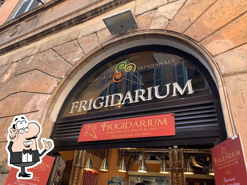 Забронируйте столик в "Frigidarium".