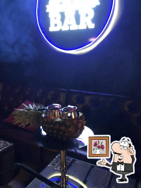 Забронируйте столик в "Boss Bar".