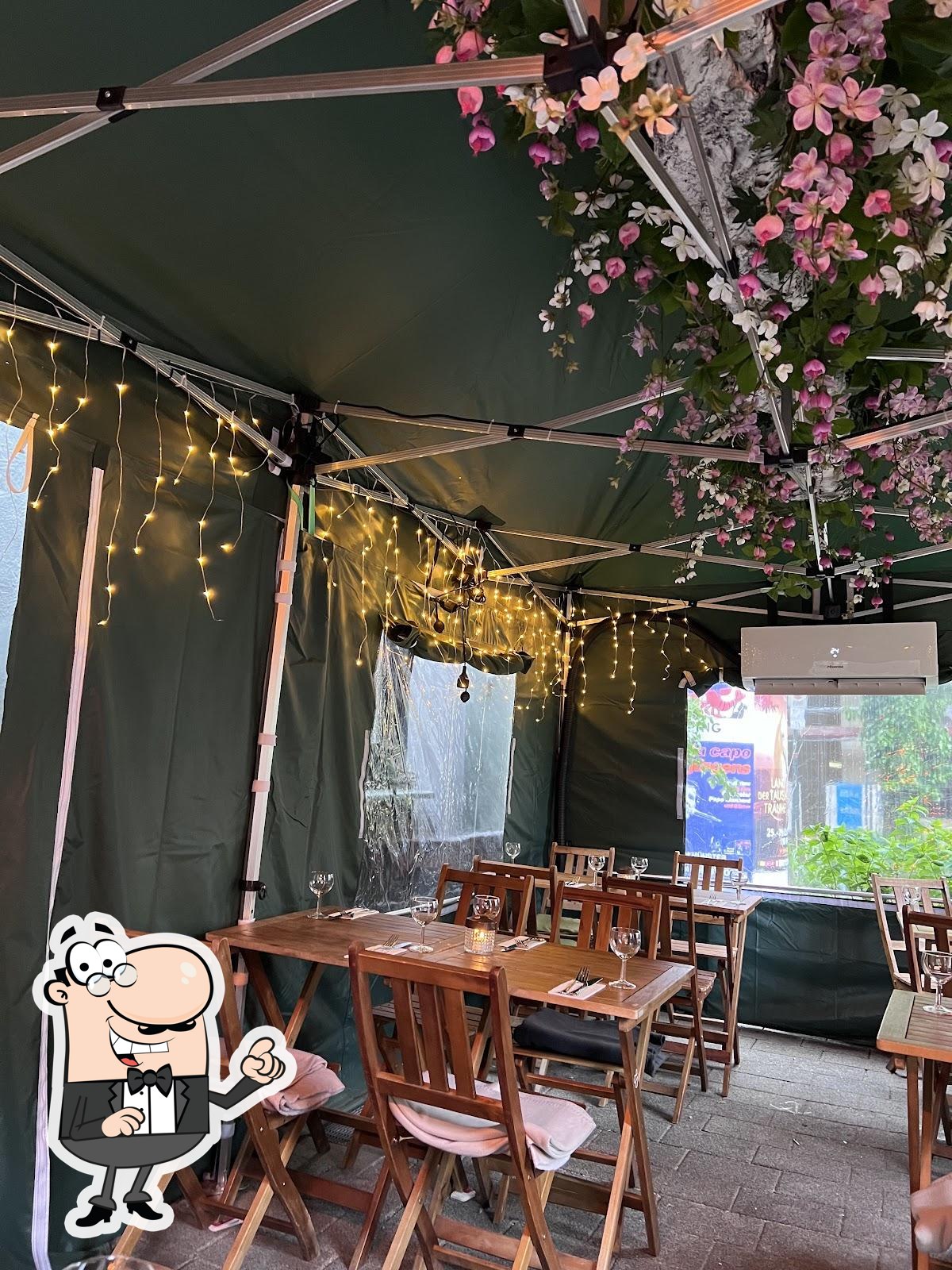 Забронируйте столик в "Oktopussy Bar & Restaurant".