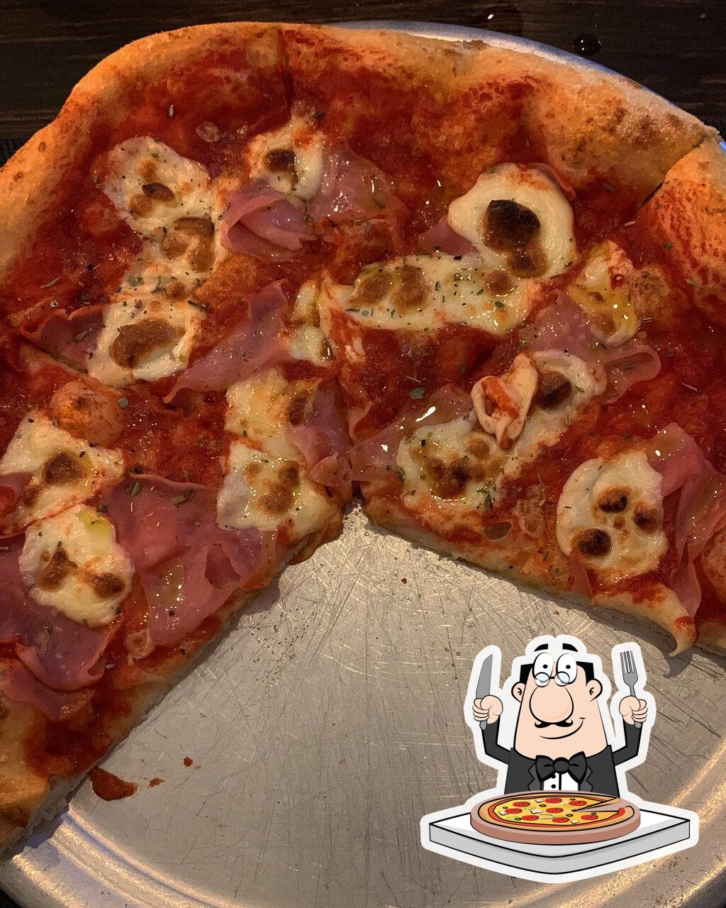 В "Pizza da Salvatore" вы можете  заказать  пиццу.