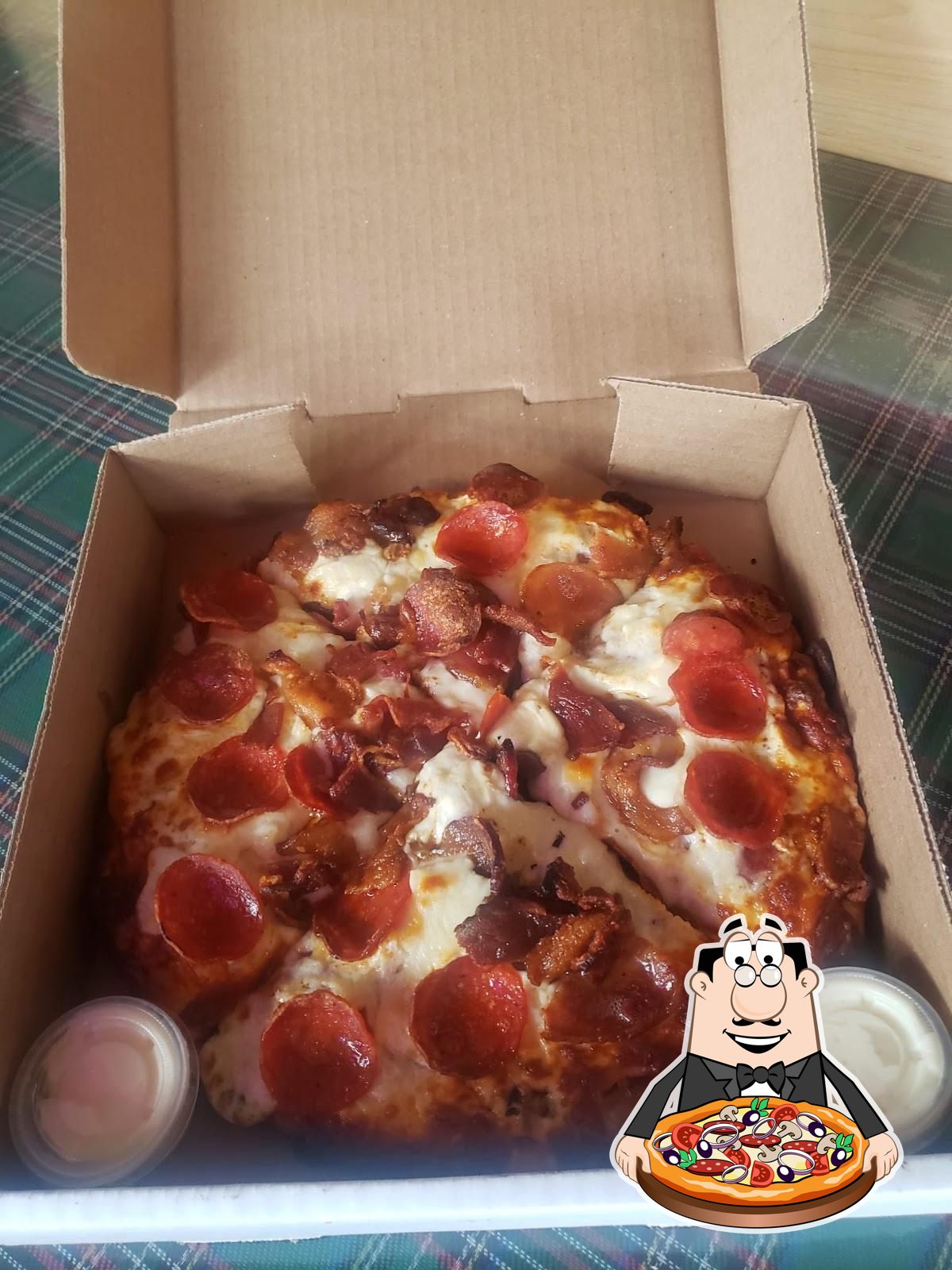 В "Tangerine Pizza" вы можете  заказать  пиццу.