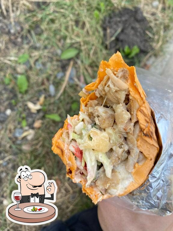 Еда в "Shaverma Mix"