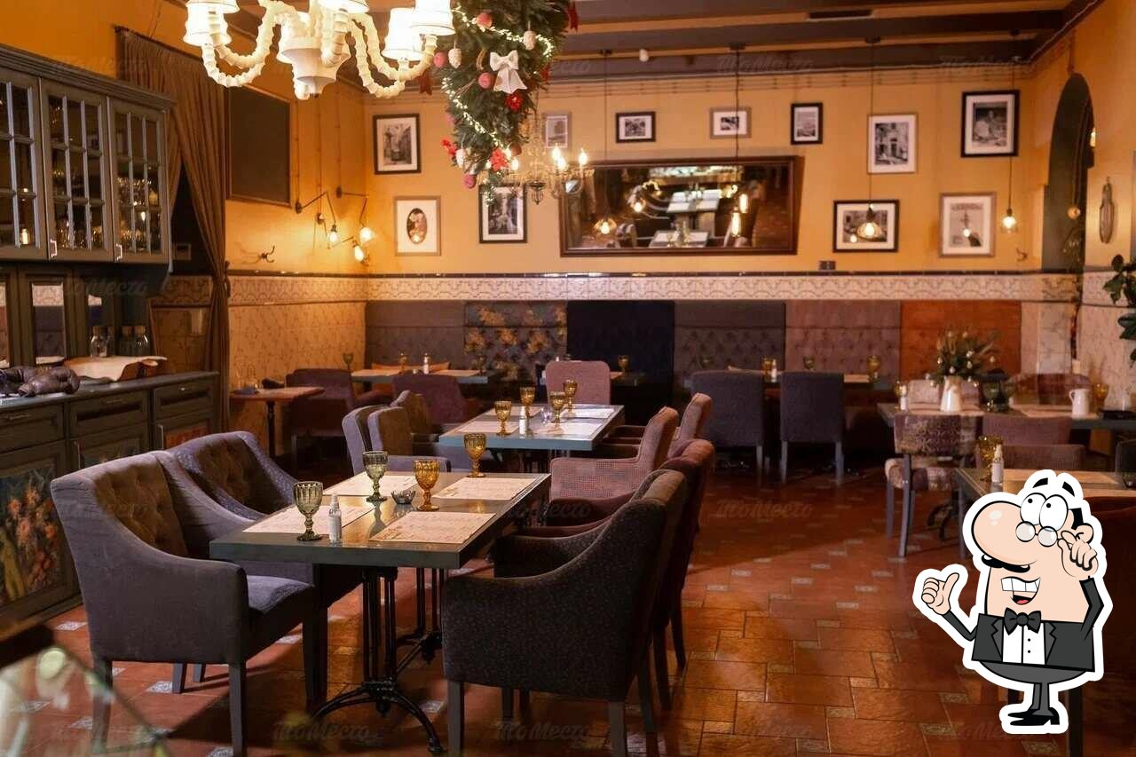 Посмотрите на внутренний интерьер "Cacio e Pepe".