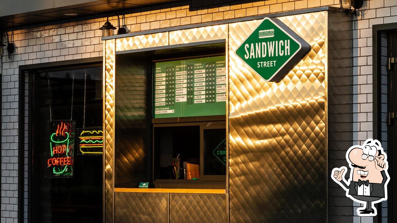 Интерьер "Sandwich street".