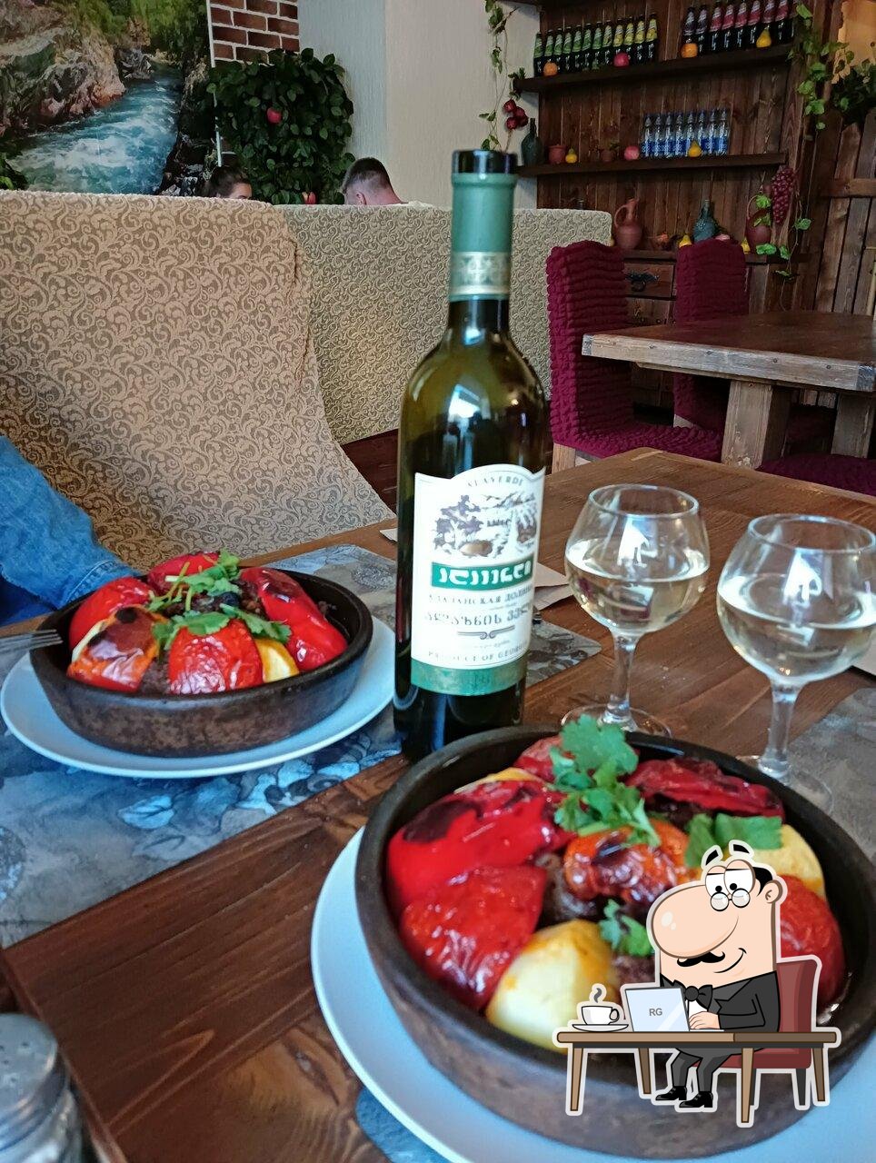 Посмотрите на внутренний интерьер "Чито-Гврито".