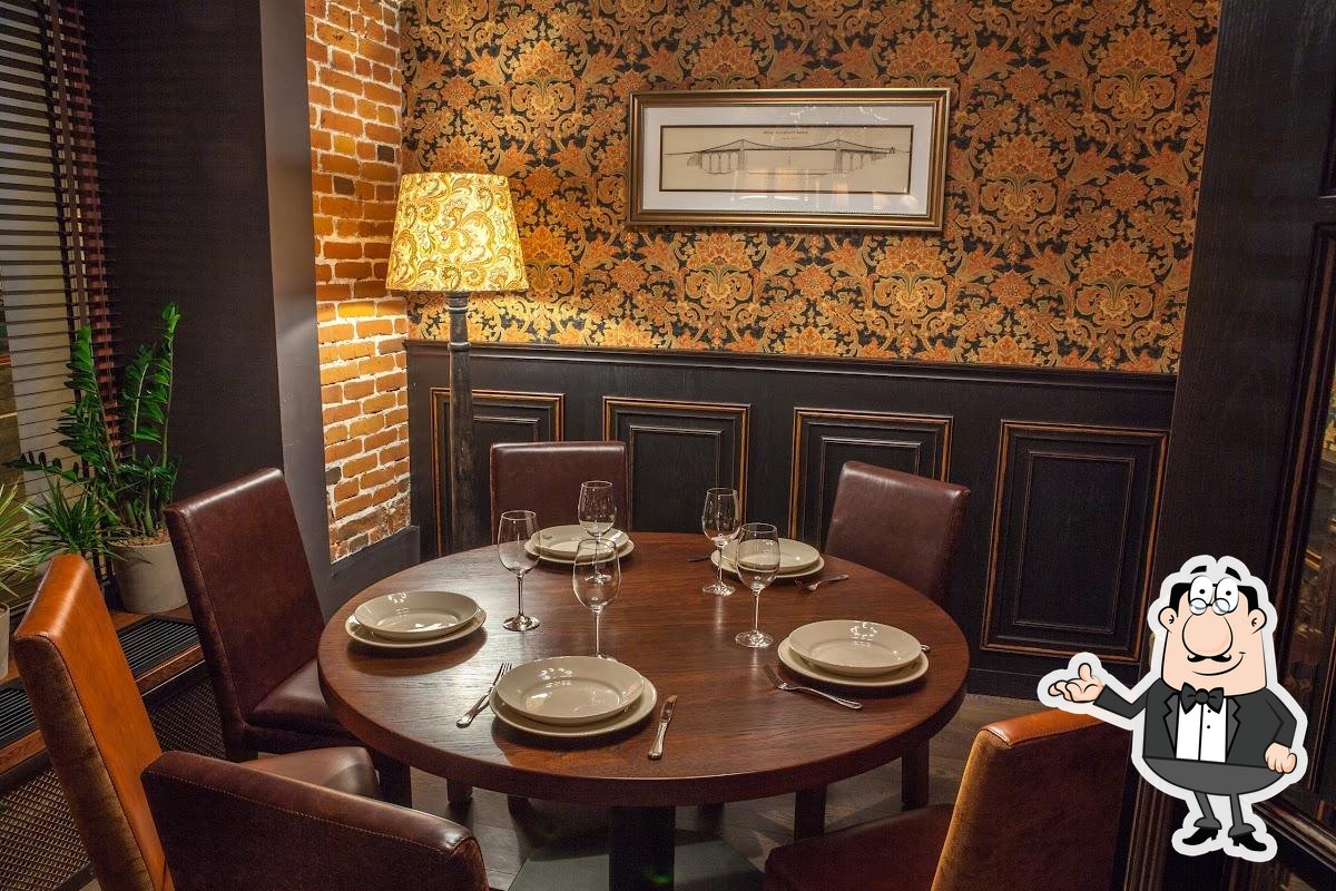 Интерьер "Стейк Хаус Бутчер".