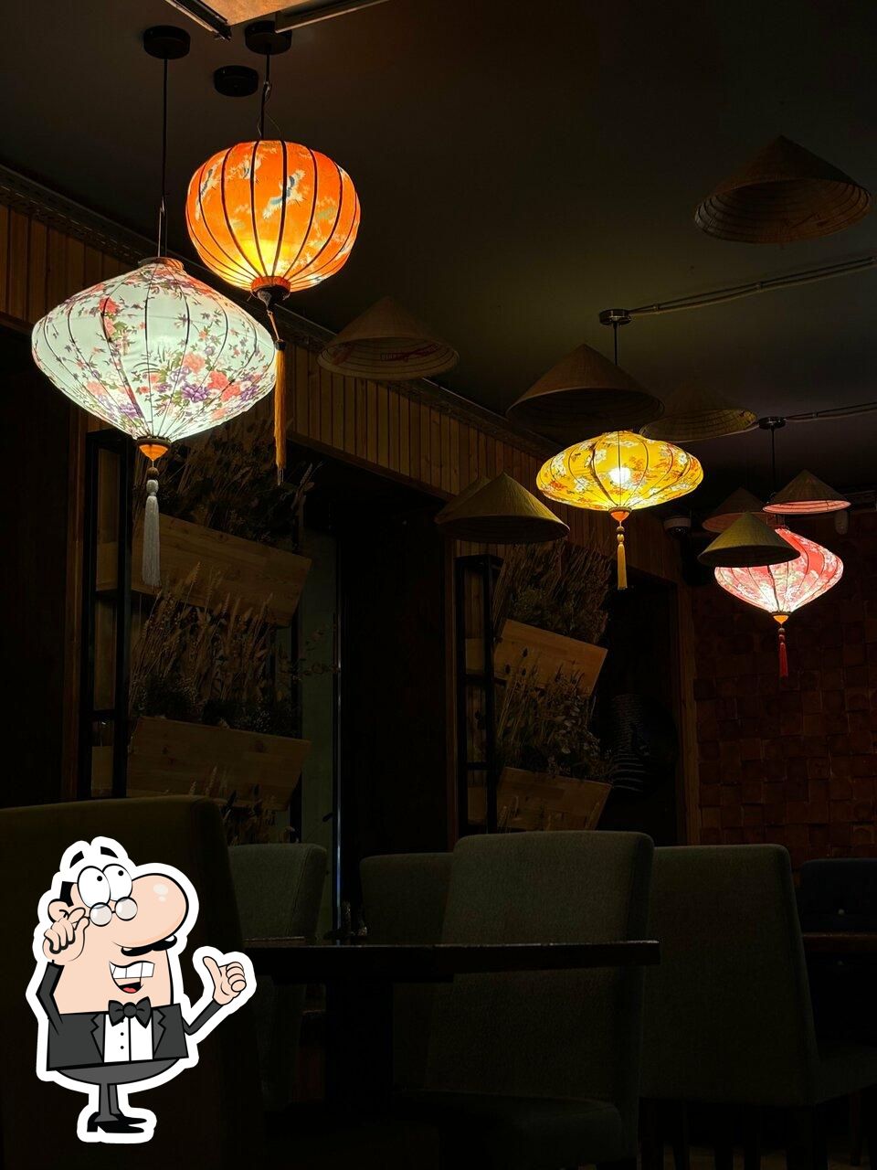 Интерьер "Pho'n'Roll".