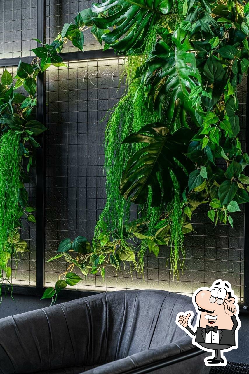 Забронируйте столик в "Мята Lounge".