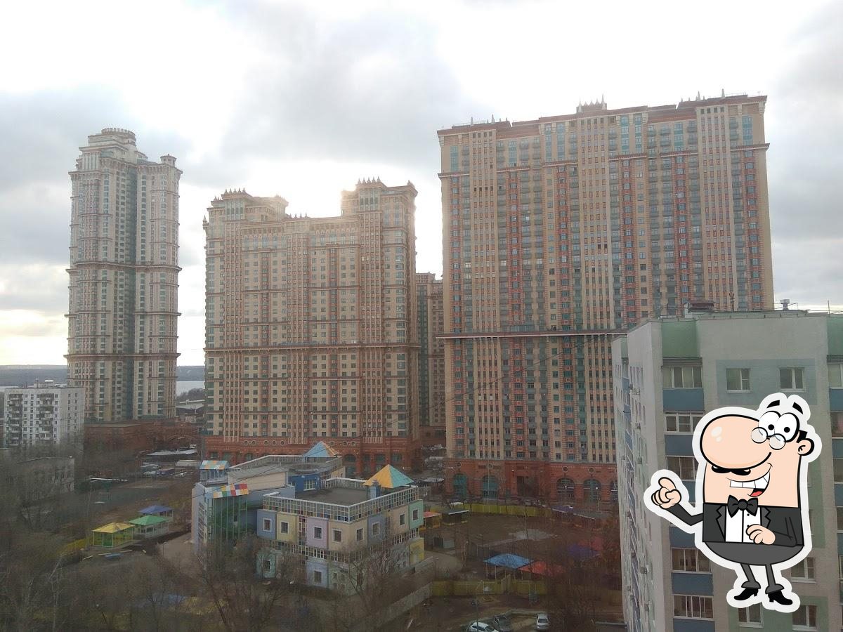 Посмотрите, как "Enjoylife Ресторан Щукинская Банкетный зал, кафе, ресторан для корпоратива" выглядит снаружи.