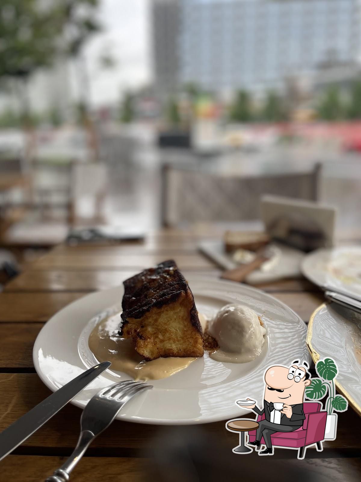 Интерьер "Remy Kitchen Bakery".