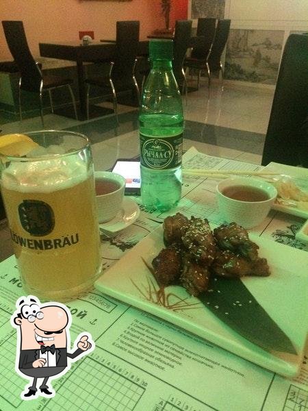 Интерьер "Семейное кафе Типичная Доставка".