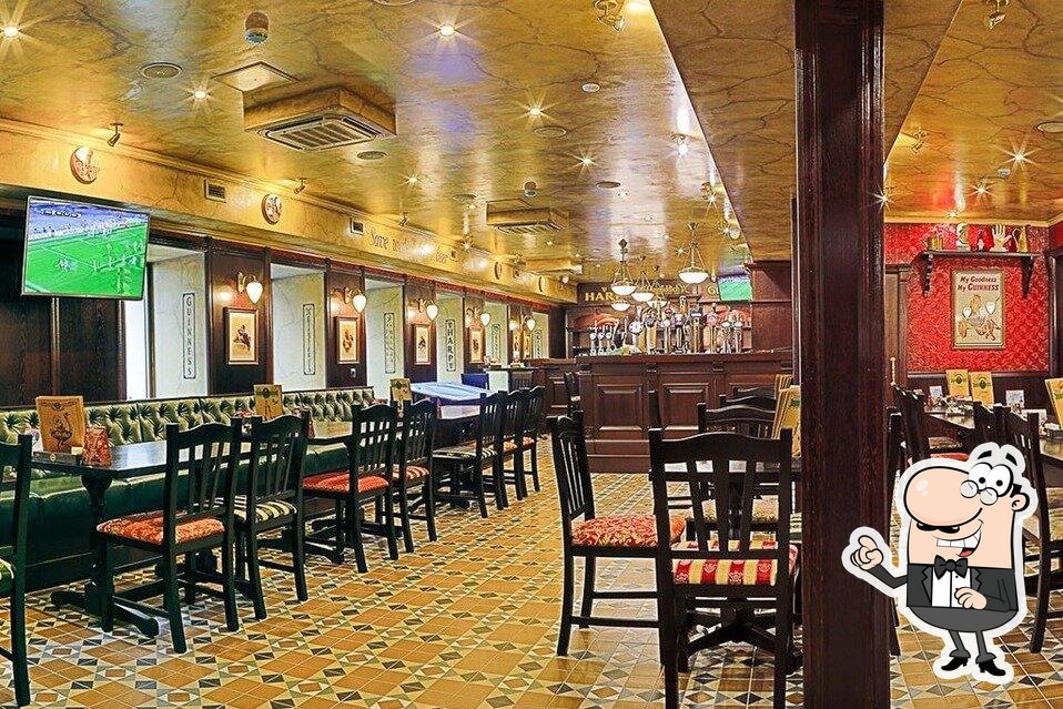 Интерьер "O'Connell's Pub".