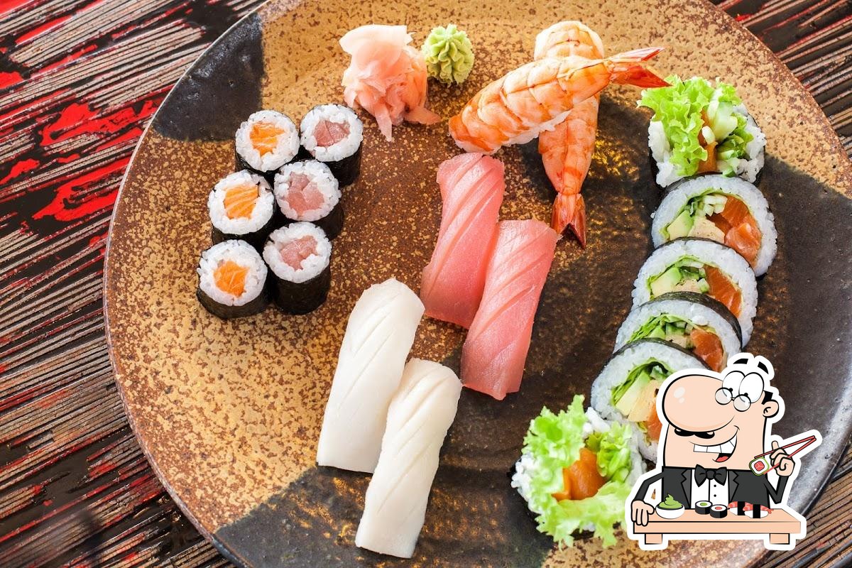 В "Kiku Sushi Restaurant" вы можете заказать суши.