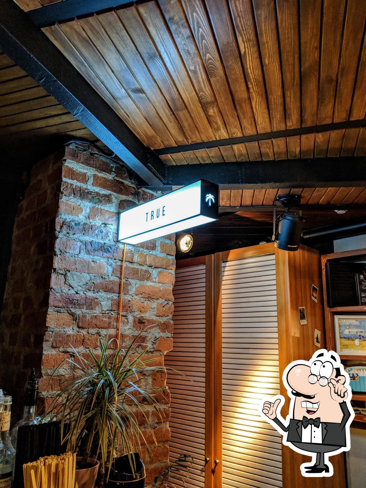 Забронируйте столик в "Surf Coffee".