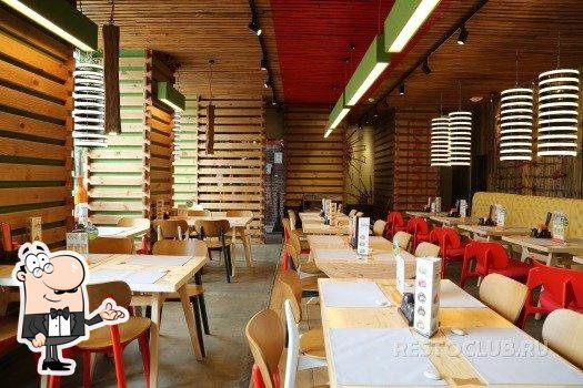 Забронируйте столик в "Тануки".