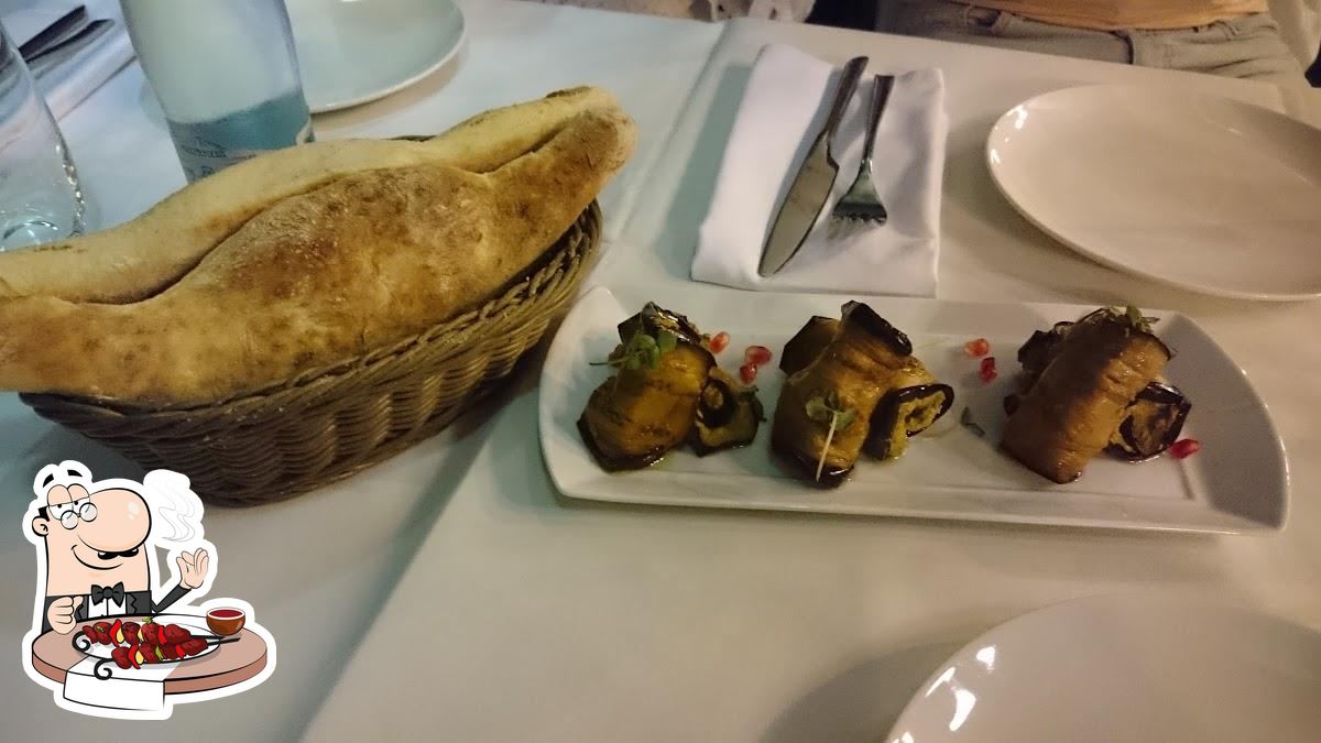 Еда в "KINTO - GEORGIAN CUISIN & WINE"