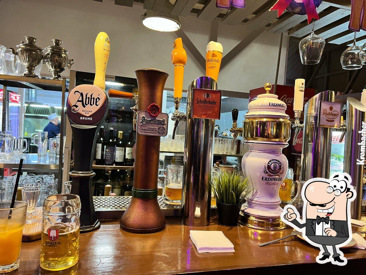 Интерьер "GrillСад".