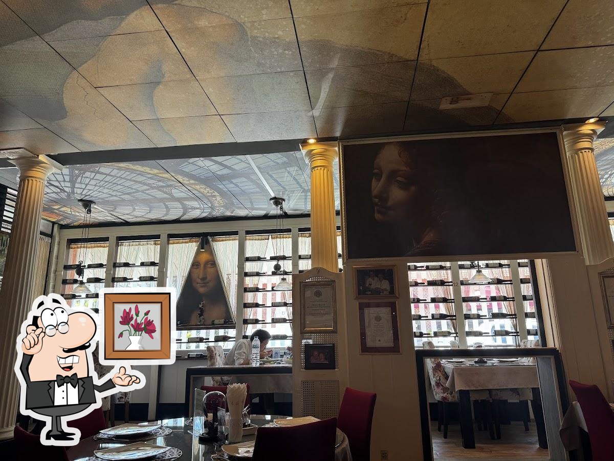 Забронируйте столик в "Gian's Italian Restaurant".