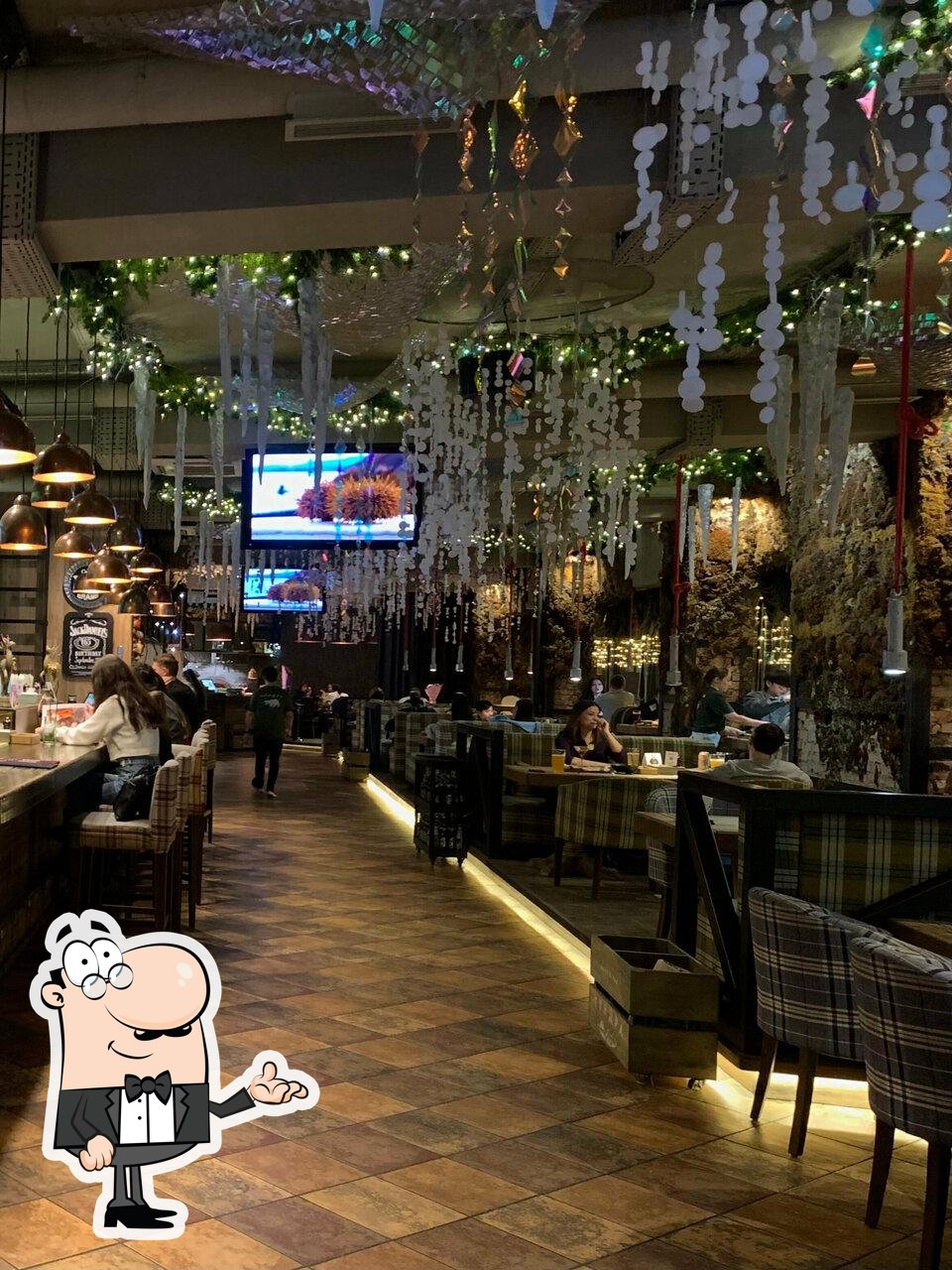 Интерьер "Тундра Grill & Bar".