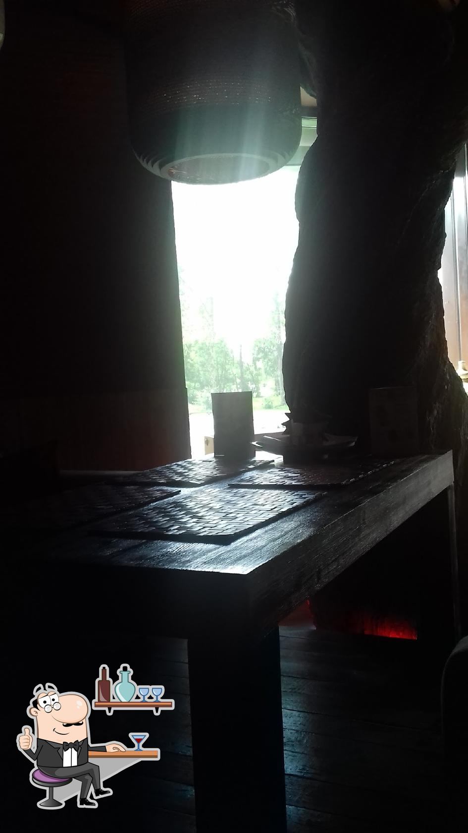 Забронируйте столик в "Япона Матрёна".