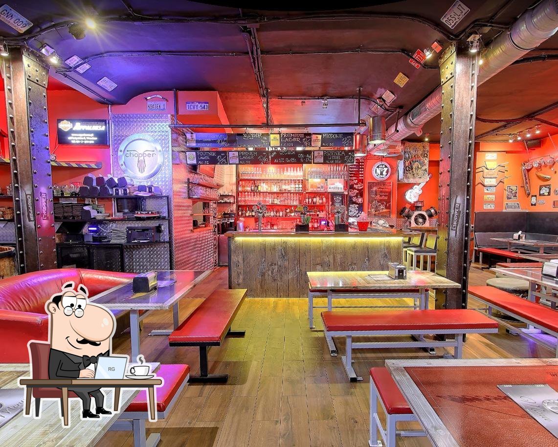 Интерьер "Chopper Bar & Grill".