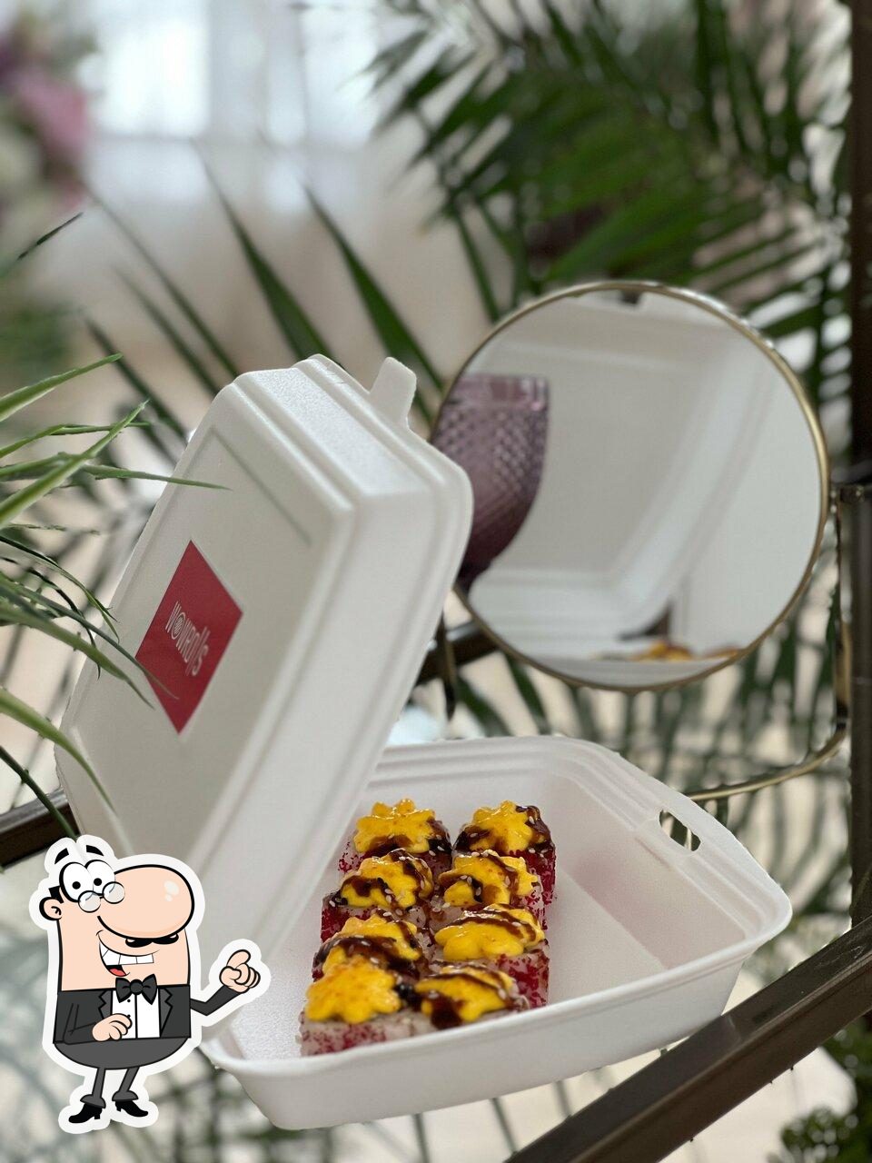 Интерьер "Wow rolls".