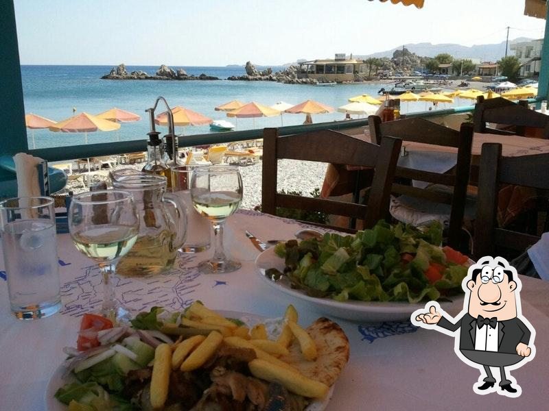 Забронируйте столик в "Taverna Spitaki".