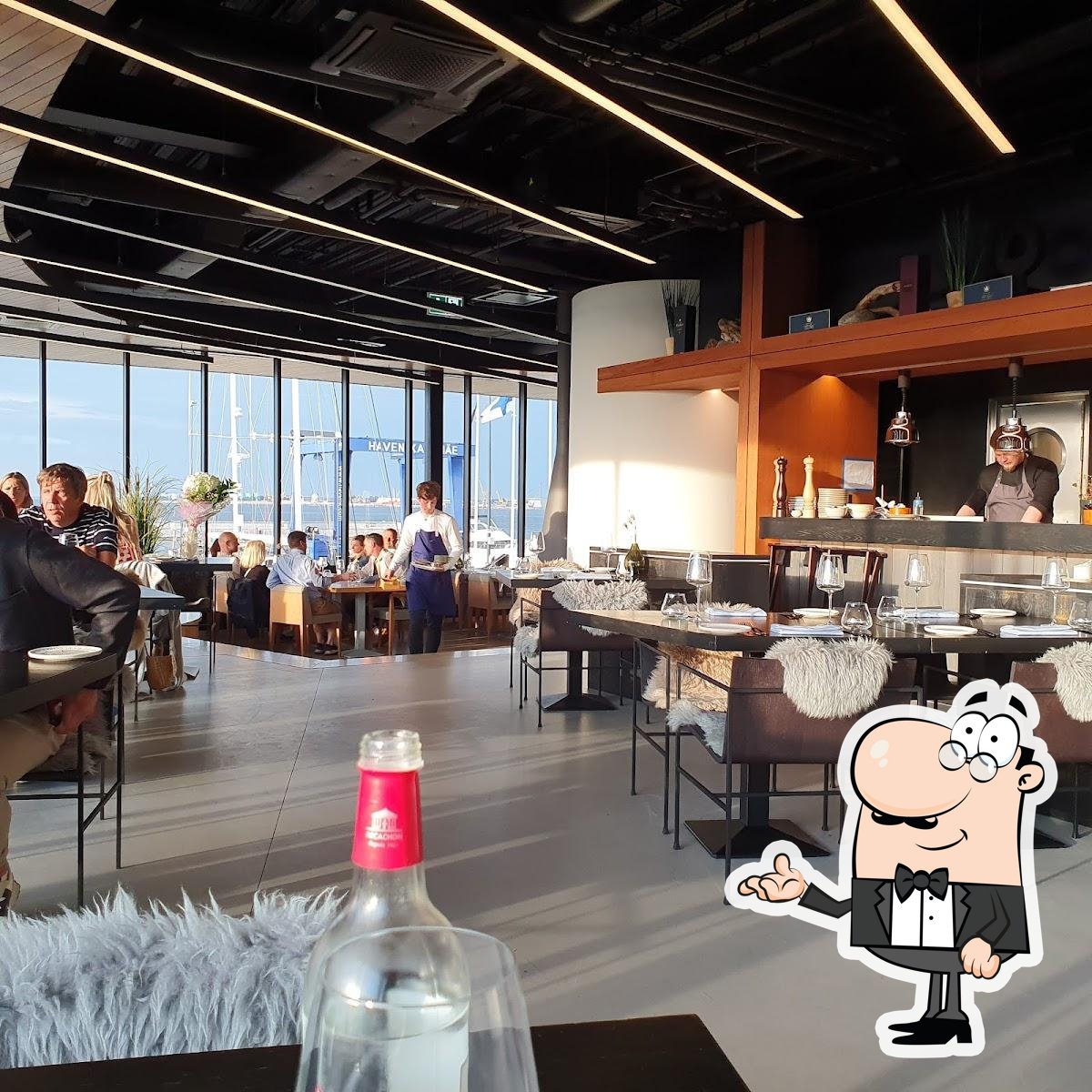Забронируйте столик в "Puri Restoran".