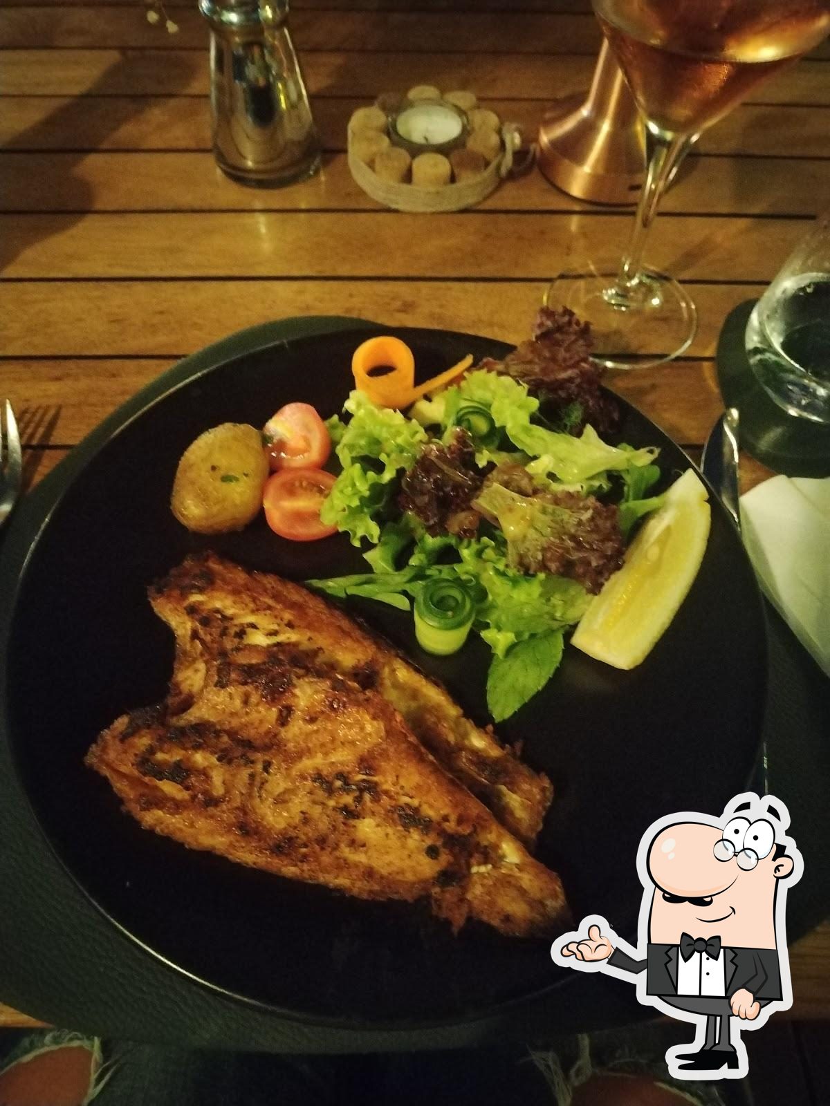 Забронируйте столик в "Merlot Food & Drink".