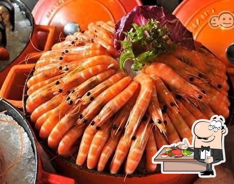 В "La Gazelle Restaurant" вы можете попробовать   разнообразные блюда с морепродуктами.