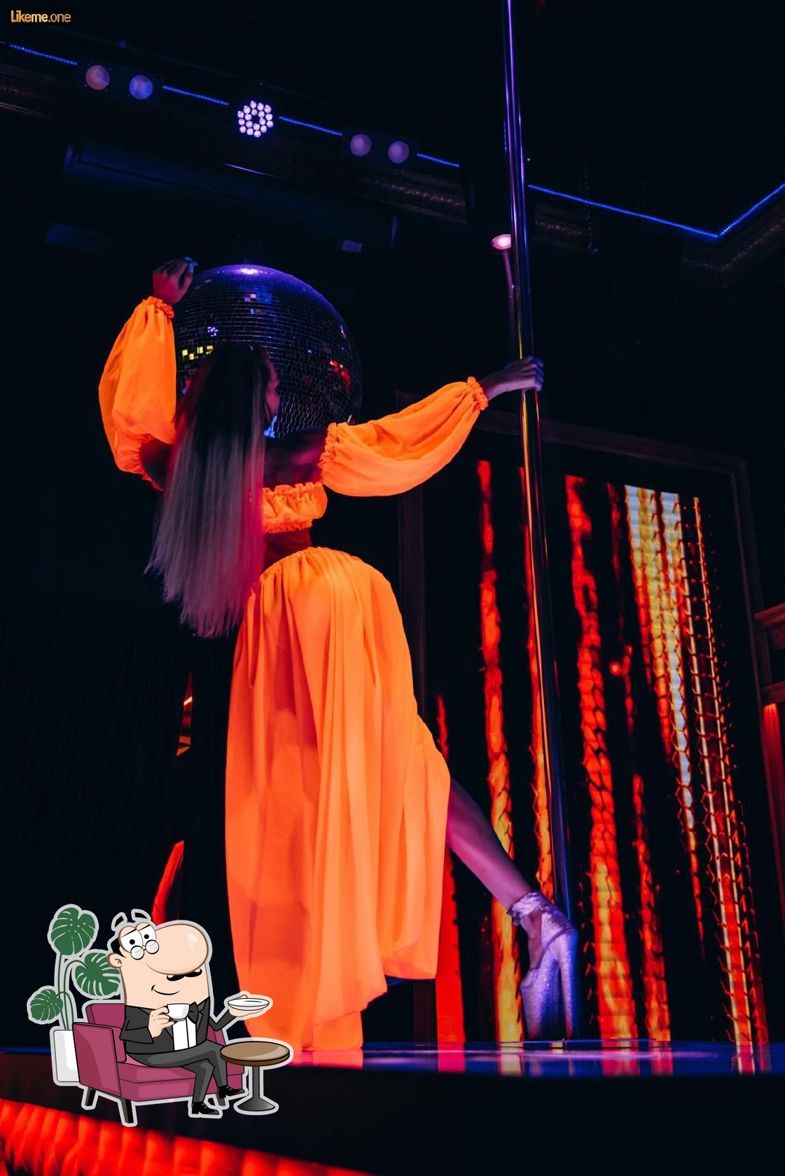 Забронируйте столик в "GATSBY — Show Bar".