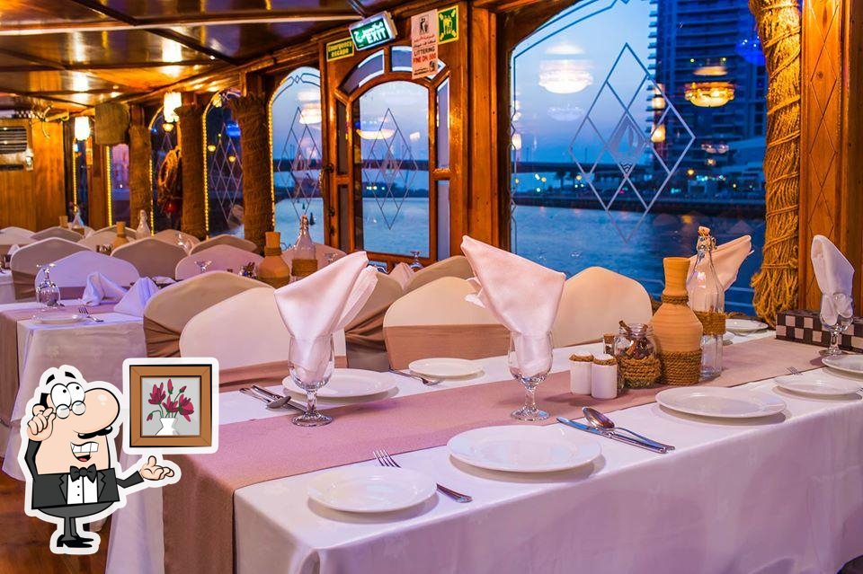 Интерьер "Alexandra Dhow Cruise Dubai Marina".