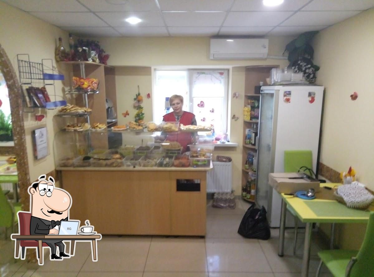 Посмотрите на внутренний интерьер "Office Cafe".