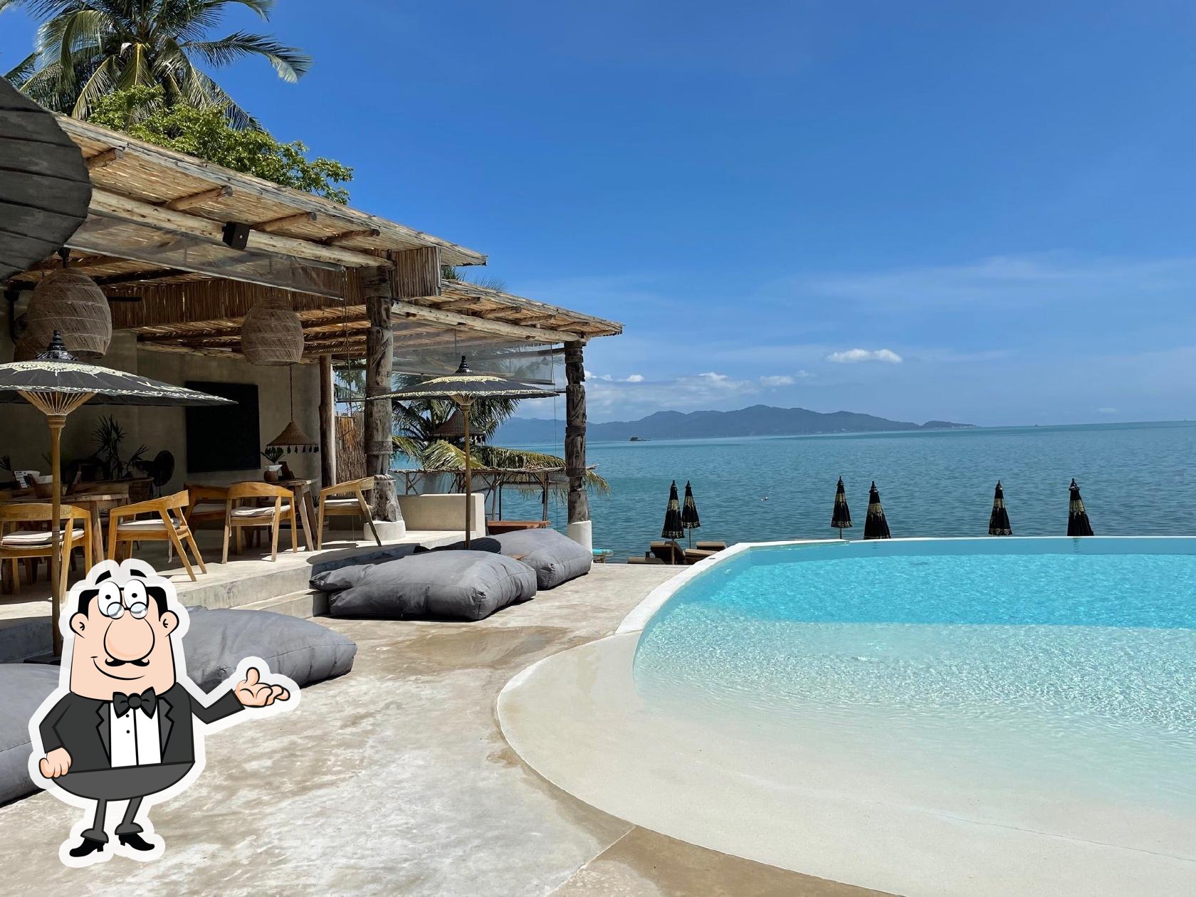 Забронируйте столик в "Karma Beach Samui".