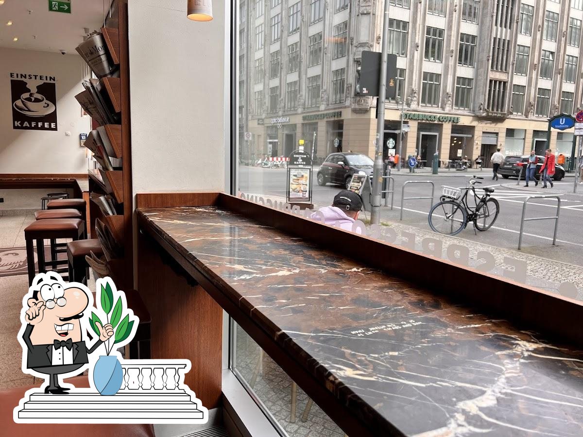 Посмотрите, как "EINSTEIN KAFFEE Stadtmitte" выглядит снаружи.