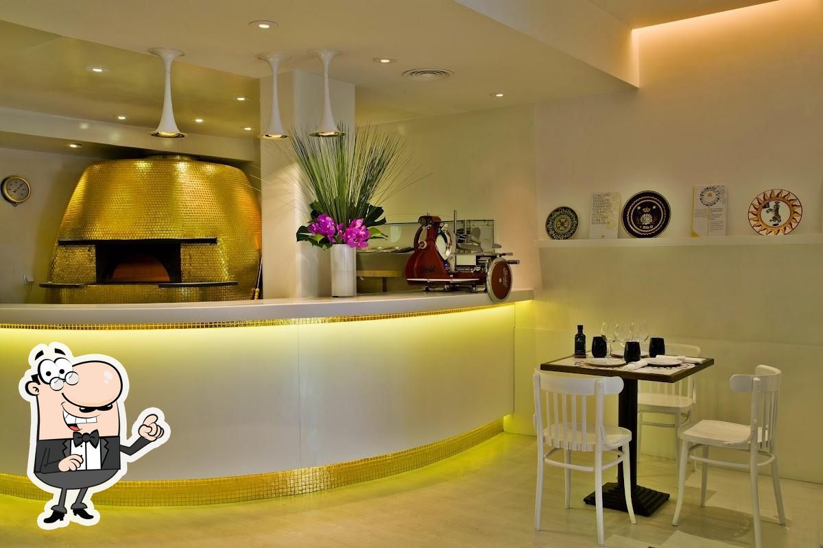 Интерьер "Forno d'Oro".