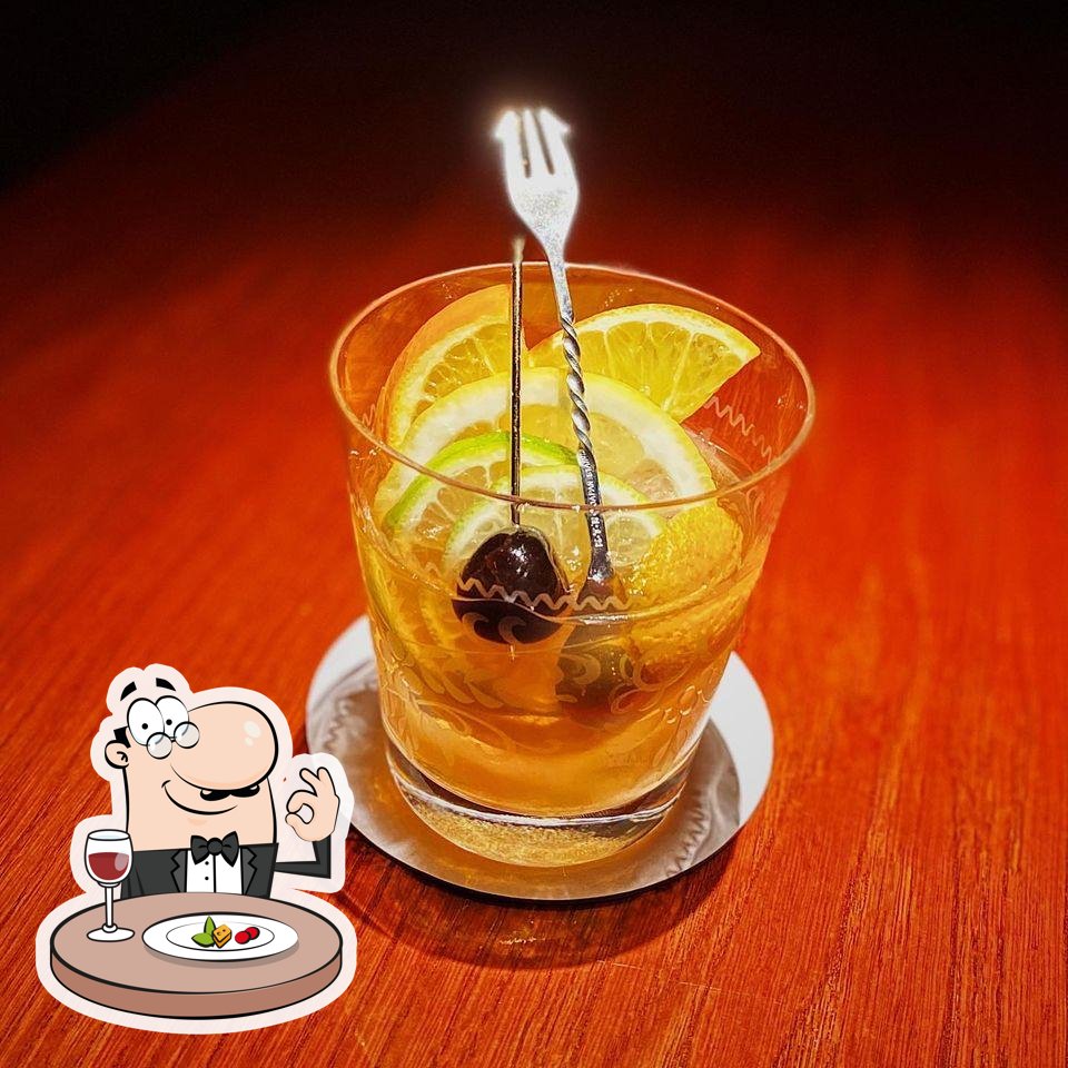Еда в "Butler The Japanese Bar"