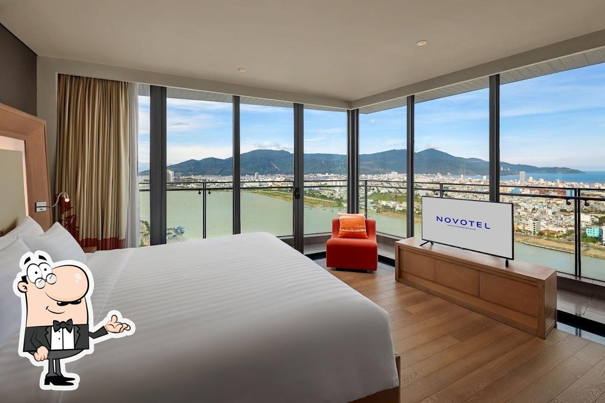 Забронируйте столик в "Novotel Danang Premier Han River".
