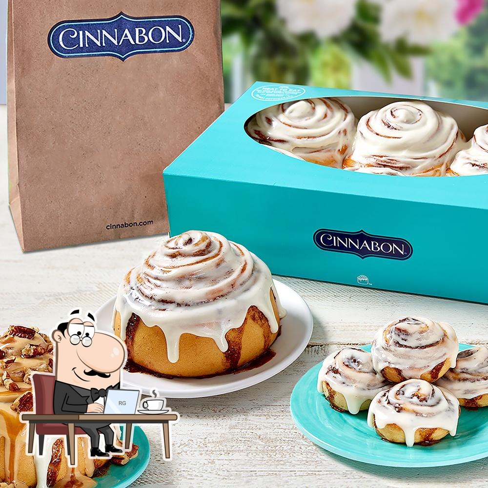 Интерьер "Cinnabon".