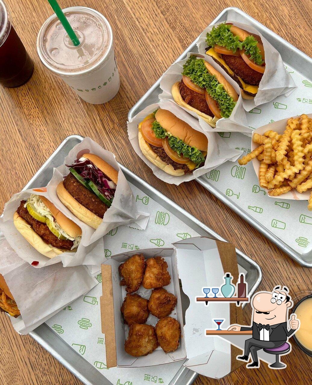 Интерьер "Shake Shack".