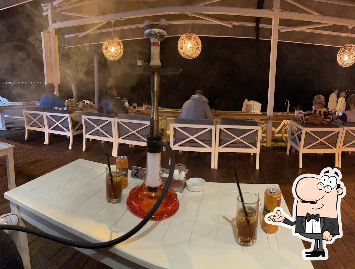 Интерьер "Lime Beach Restaurant & Bar".