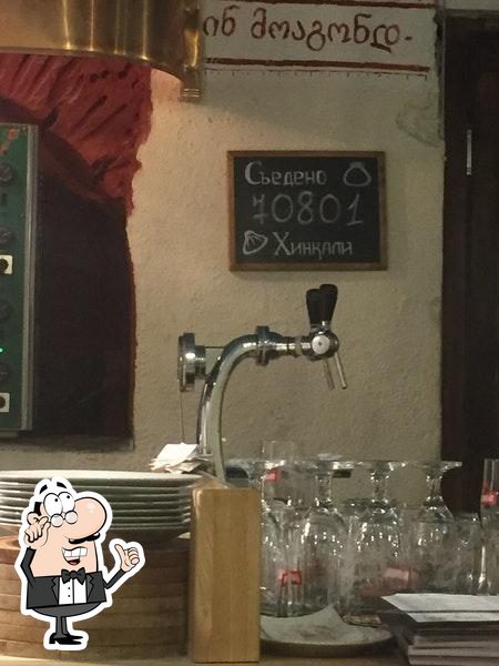 Посмотрите на внутренний интерьер "Старик Хинкалыч".