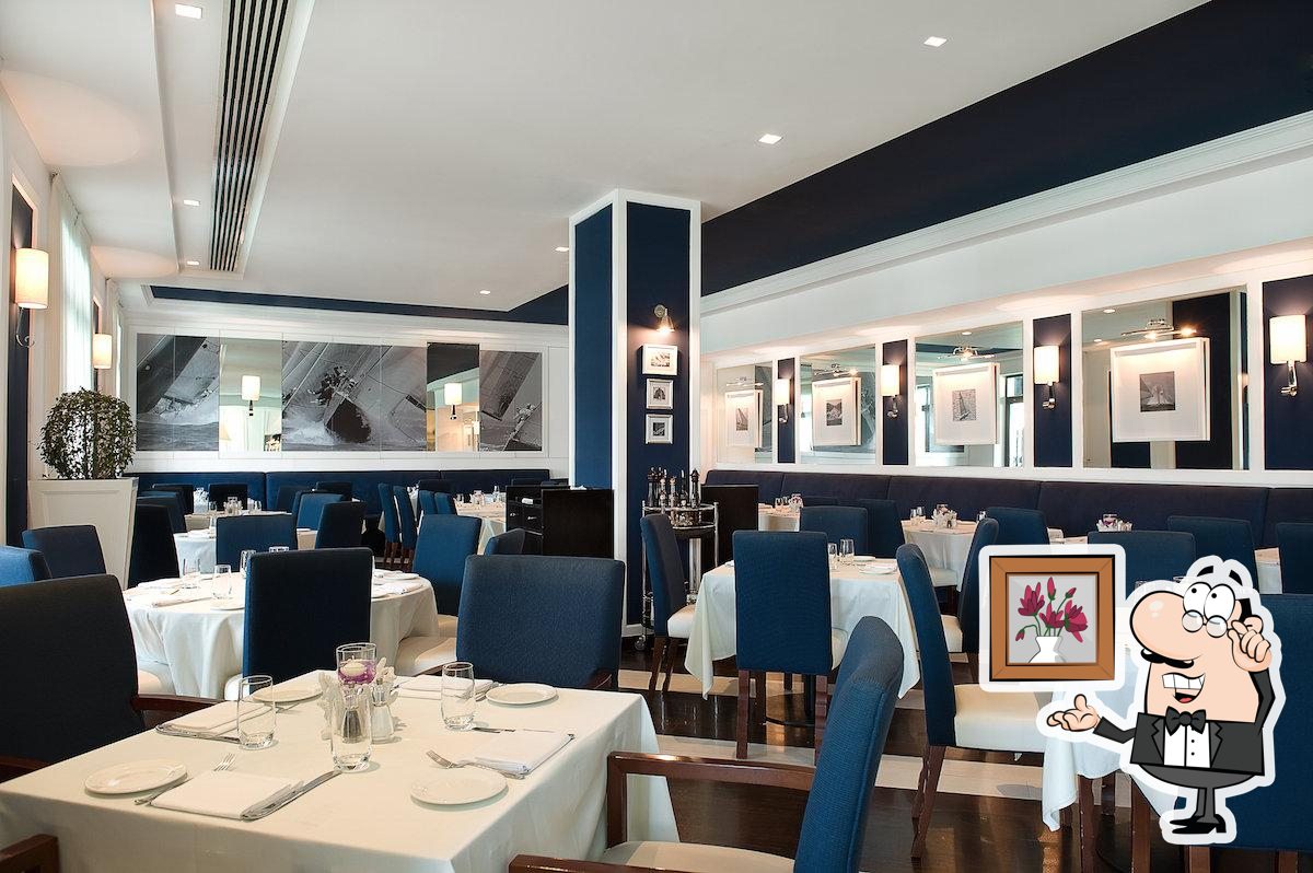 Забронируйте столик в "Bice Mare Restaurant".