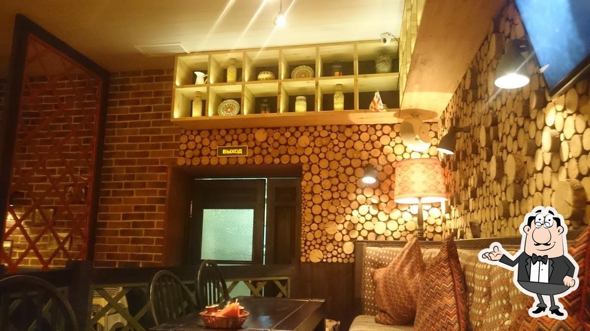 Забронируйте столик в "ПхалиХинкали".