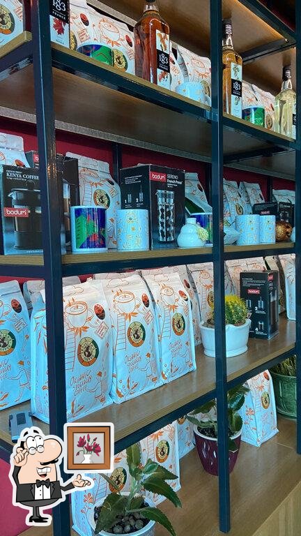 Интерьер "Traveler's Coffee".